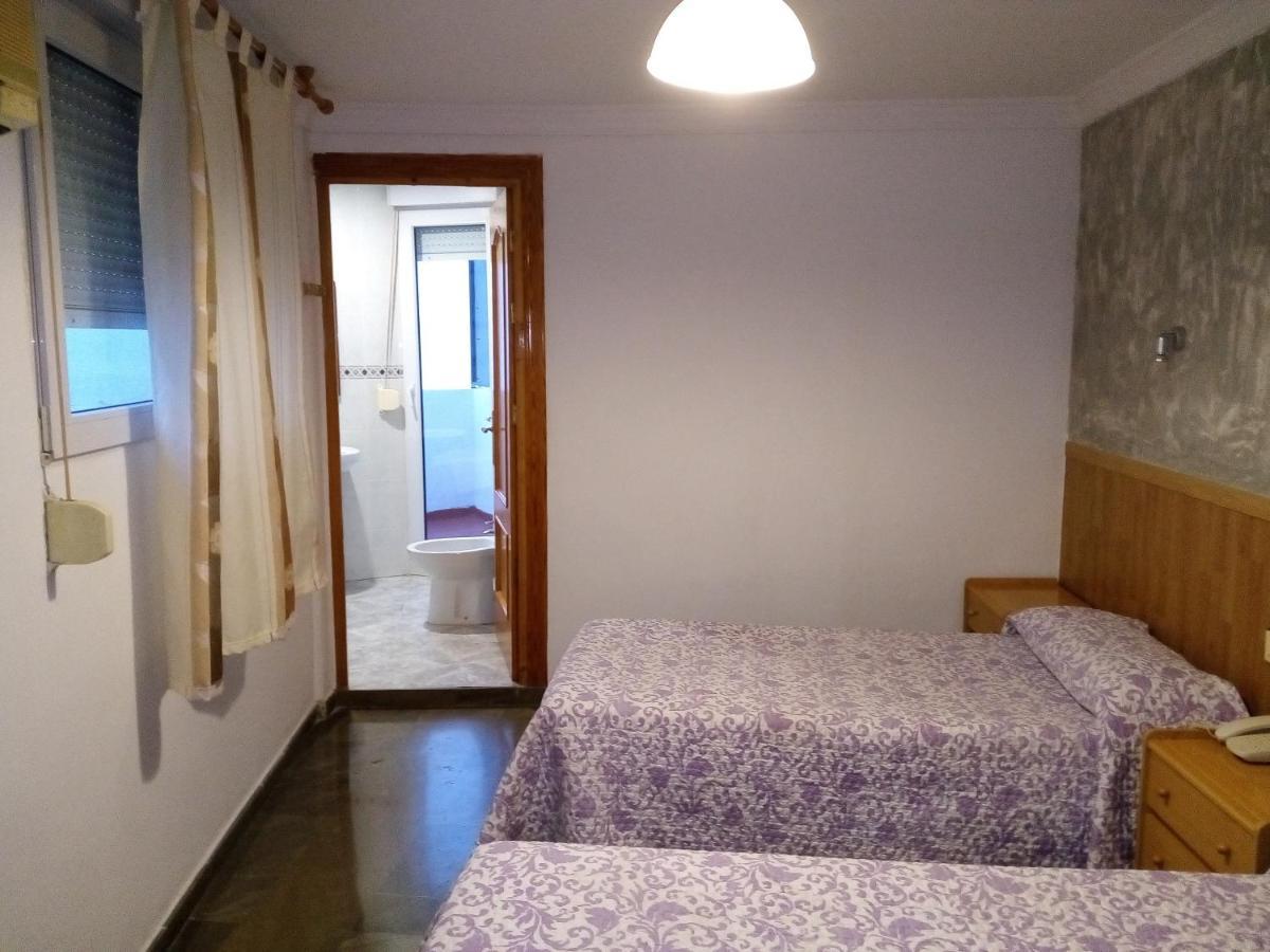Hostal Manolete Lanjarón Extérieur photo