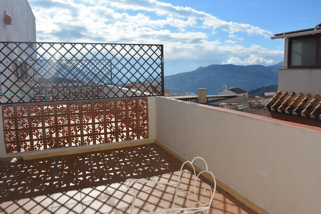 Hostal Manolete Lanjarón Extérieur photo